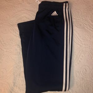 Women’s Adidas pant
